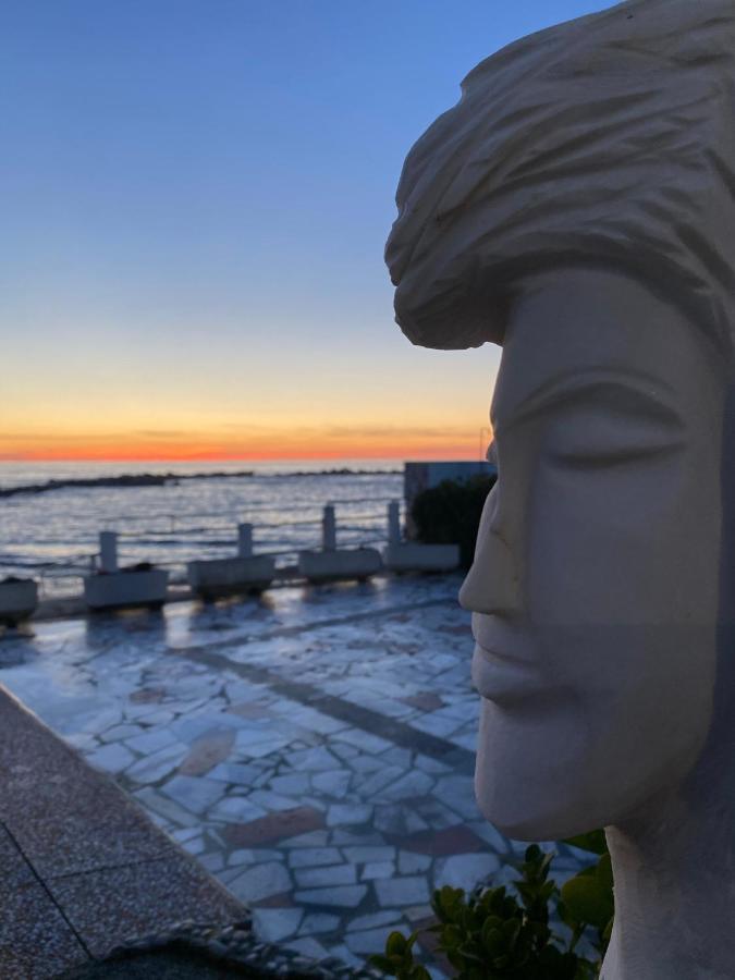 Ancora Bilocale Villa Marina di Massa Eksteriør bilde