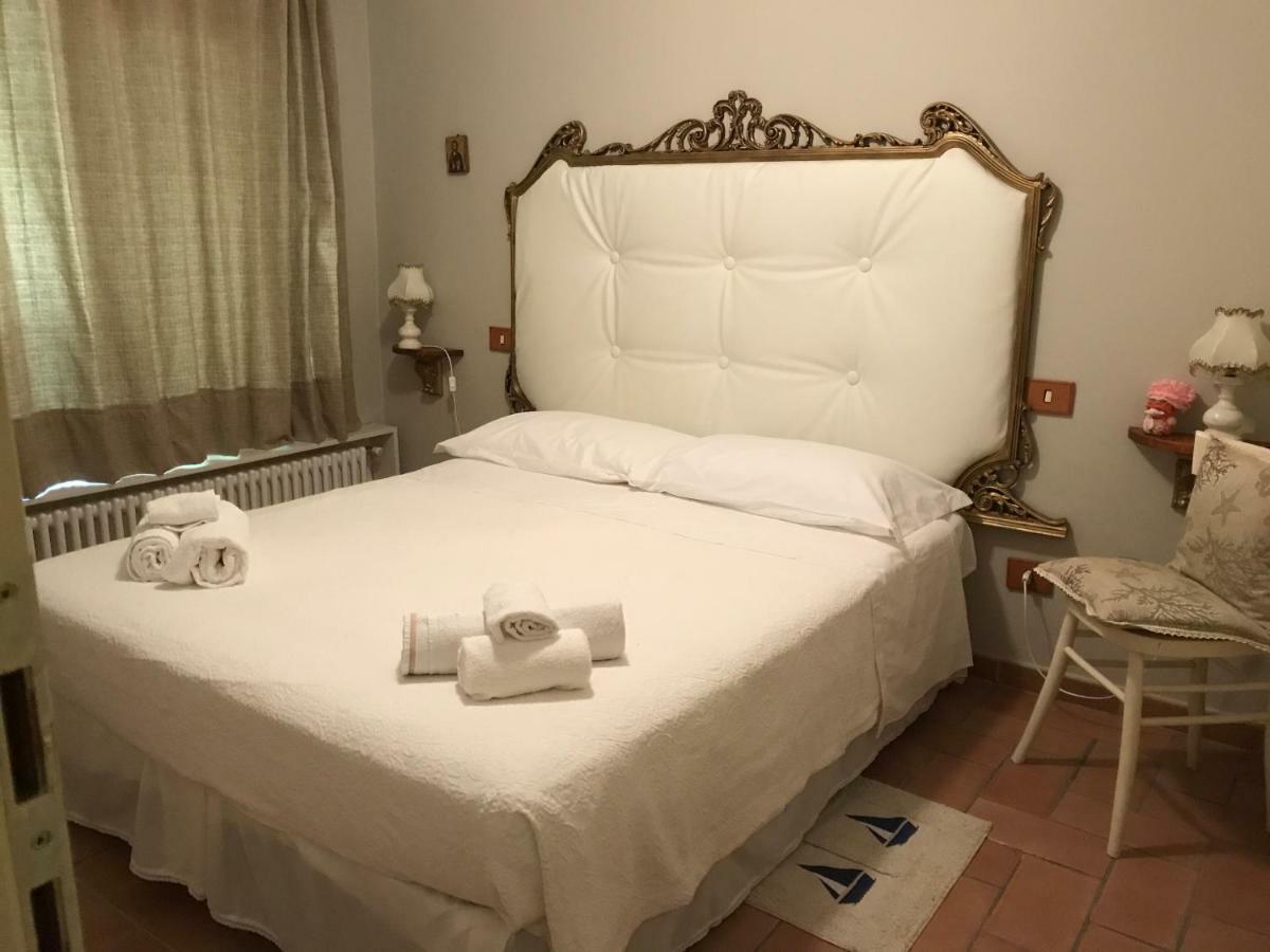 Ancora Bilocale Villa Marina di Massa Eksteriør bilde