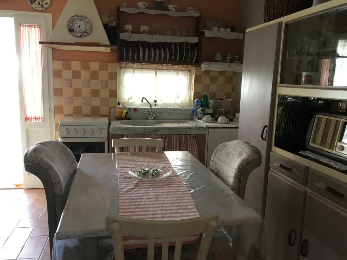 Ancora Bilocale Villa Marina di Massa Eksteriør bilde