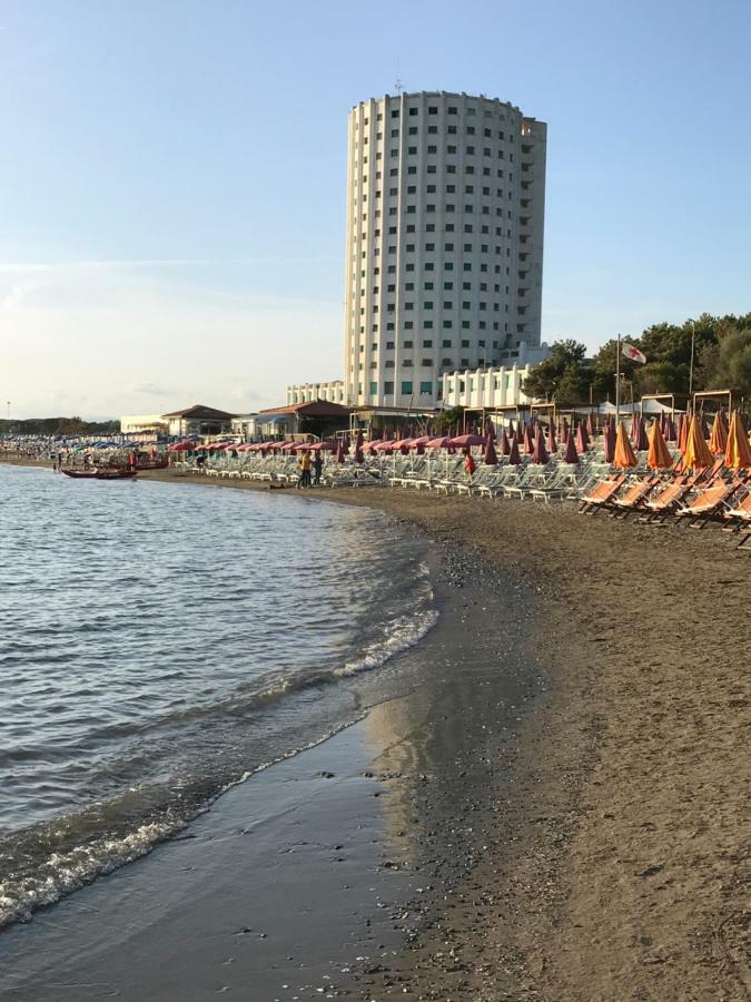 Ancora Bilocale Villa Marina di Massa Eksteriør bilde